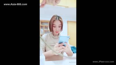 chinese teens live chat with mobile phone.548 - hclips.com - China