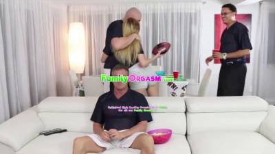 Familyorgasm.com - uncle and niece superbowl visible sex - sexu.com - Usa