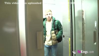 Inexperienced Teenage Lovebirds At Their Porn Debut - hclips.com