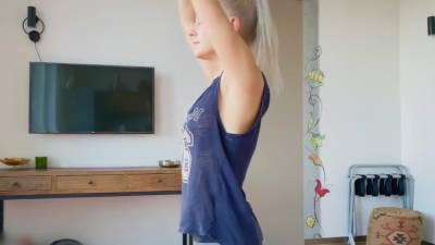 Lady - Russian Young Girl Takes Off Her Leggings And Doggystyle Is Given To R With Tiny Teen Aka Lady Jay - hotmovs.com - Russia