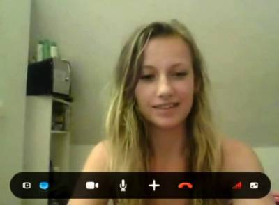 Blonde cutie on Skype - drtvid.com