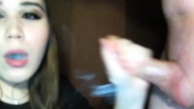 amateur girlfriend masturbating on webcam with her fingers - drtvid.com