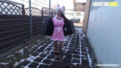 Bunny - DEUTSCHLAND REPORT - #Ginger Costello - Easter Bunny Fucks With Photograph After Photoshoot - sexu.com