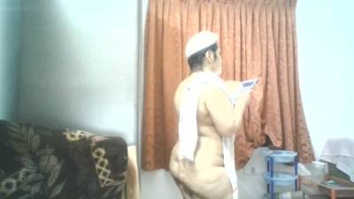 Desi Bhabi Nude , dressing after bath - txxx.com