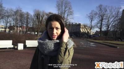 Hot brunette's film casting turned into a hardcore session - sunporno.com - Russia