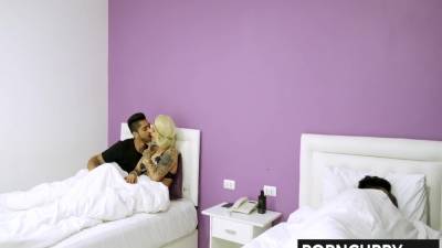 Porncurry - Randeep Singh Shares His Girlfriend With Akshit Gupta In Threesom - hotmovs.com