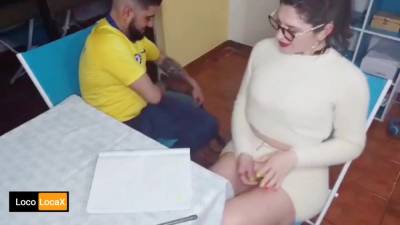 Maitresse Loca Dompte Un Eleve Tres Indiscipline - hclips.com