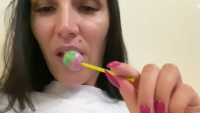 Brunette With Big Tits Masturbates With A Lollipop - hclips.com