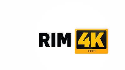 RIM4K. Rimming is a great way for the sexy girlfriend - drtvid.com