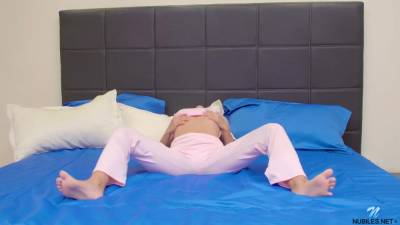 Latina Babe Pussy Rubbing With Debora Pena - hclips.com