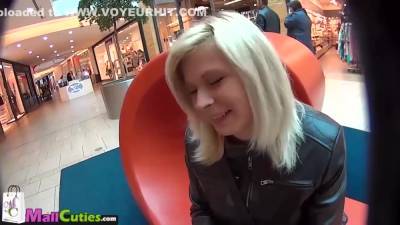 Czech Blonde Woman Buys The Clothes And Fucking - Mall Cuties - voyeurhit.com - Czech Republic
