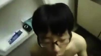 Asian twink bathroom blowjob - drtvid.com