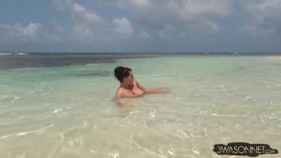 Ewa Sonnet Ae Extremely Naked (2014) - txxx.com