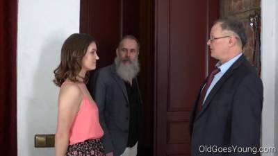 Old Goes Young - Two old men talk babe - sexu.com