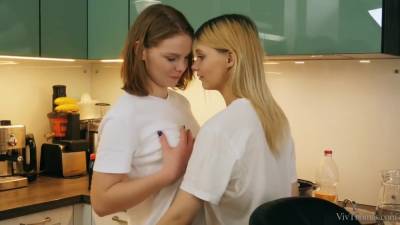 Hot Teen Lesbians Make Love In The Kitchen - upornia.com
