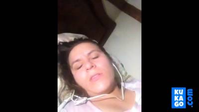 Very hot selfie of very horny girl - drtvid.com