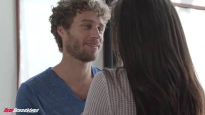 Kimber Woods - Kimber Woods - Kimber’s Brother Come’s Inside - upornia.com