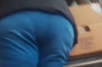 Big candid bbw mature ass in tight jeans - voyeurhit.com