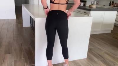 Amateur Porn Girl Fucked Creampied In Yoga Pants Part1 - hclips.com