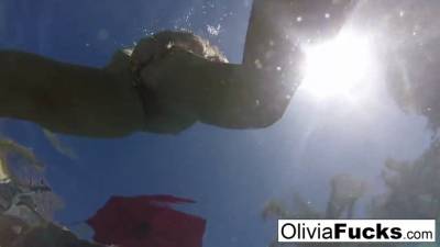 Olivia Austin - Olivia - Olivia Austin has some summer fun in the pool - sexu.com
