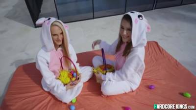 Alice - Two Bunnies Banging Huge Male Pole - Alice Merches And Sadie Hartz - hclips.com - Poland