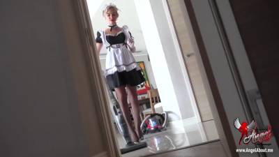 House Cleaner Maid Gets Pounded Hard - hotmovs.com