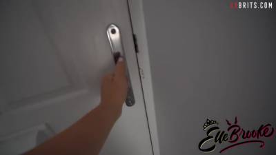 Blonde British Slut Fucks Deliveroo Driver Xxbrits - hotmovs.com - Britain