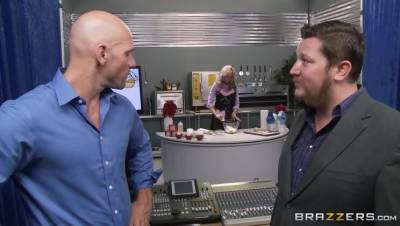 Johnny Sins - Cock Easy Cooking With Sindy - porntry.com - Usa
