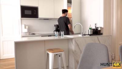HUNT4K. Rich stud gets access to twat of friends new GF using cash - hotmovs.com