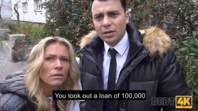 Debt4k. joder es un polvo que espera a la camarera rusa rizada - sexu.com - Russia