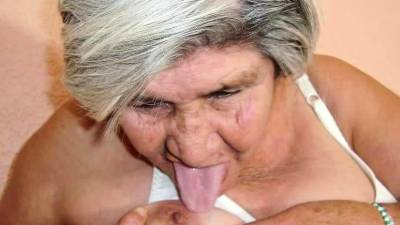 HelloGrannY Letin Chicks of Really Old Age - icpvid.com