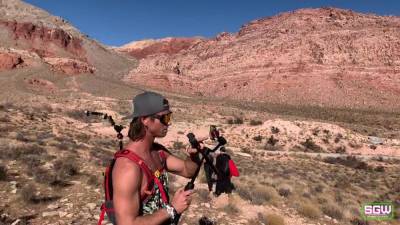 Hiking And Blowjobs In Red Rock Canyon - upornia.com