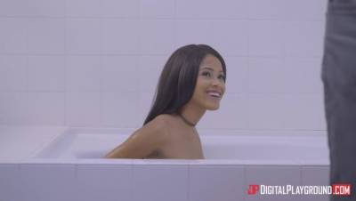 Sean Lawless - Bath Interruption - veryfreeporn.com - Usa