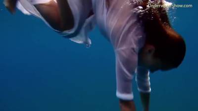 Tenerife Babe Swim Naked Underwater - hclips.com