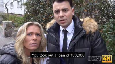 Debt4k. shopaholic wird von schuldeneintreiber in anwesenheit seines mannes gefickt - sexu.com - Russia