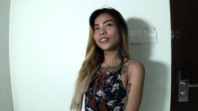 Tattooed Filipina teen wants to get knocked up - nvdvid.com