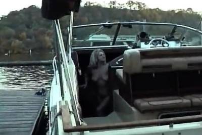 Adele Nude Sunbathing On The Boat - icpvid.com