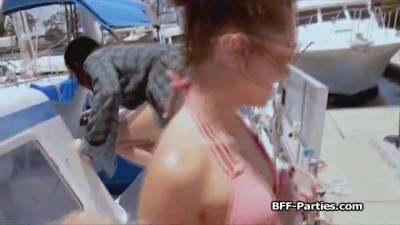 Bikini teens sharing captains cock on a boat - sexu.com