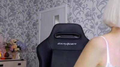 Blonde teen with huge breast masturbating on webcam - icpvid.com