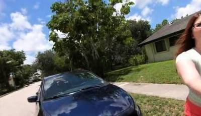 Busty girl dont have enough cash to pay - icpvid.com