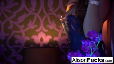 Alison Tyler - Alison Tyler In Posing Nude In Bed - hotmovs.com