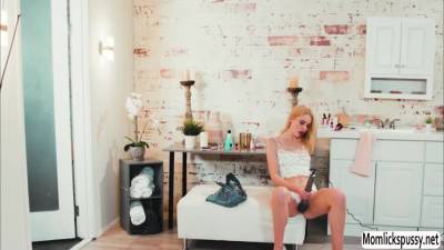 Ryan Keely - Mommy caught Stepdaughter masturbating - fetishpapa.com