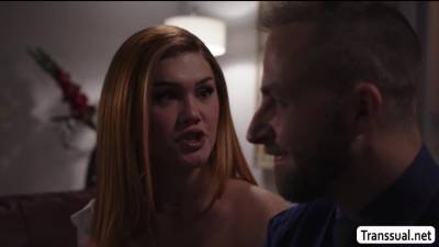 TBabe Daisy gets bang bareback by dude - fetishpapa.com