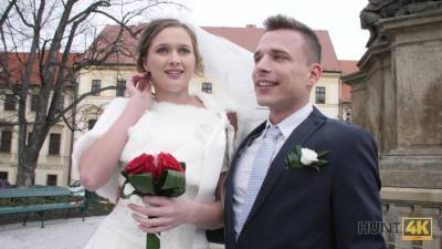 HUNT4K. Attractive Czech bride spends first night with rich stranger - txxx.com - Czech Republic