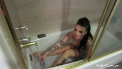 Christy Mack - Busty starlet Christy Mack takes a bath - sexu.com