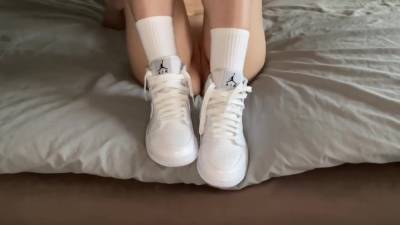 Footjob In Sneakers From A Hot Slut - hclips.com