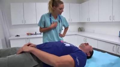 Sexy nurses are giving impressive blowjobs to various horny patients, because cum tastes so good - sunporno.com