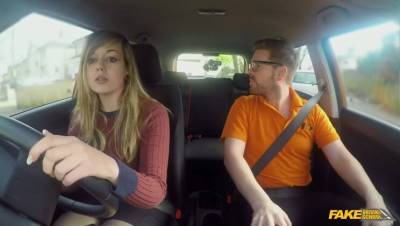 Ryan Ryder - 34F Boobs Bouncing in driving lesson - veryfreeporn.com