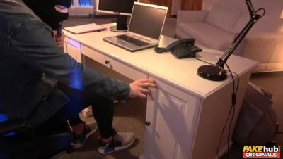 Kathy Anderson - Fake Robber - veryfreeporn.com
