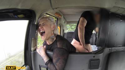 Insane back seat porn for amateur Tallulah Tease - sunporno.com